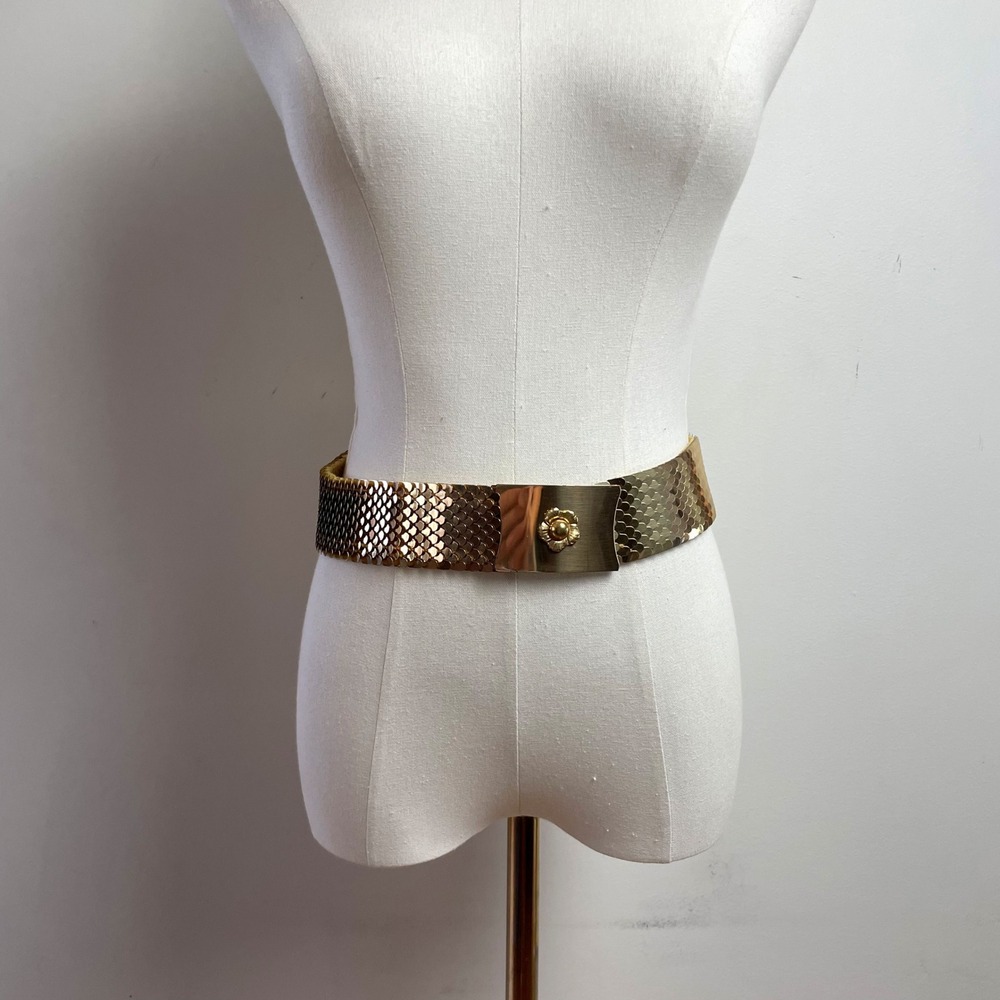 Vintage Gold Tone Scale Mesh Elastic Stretch Belt Flower Buckle Retro Glam